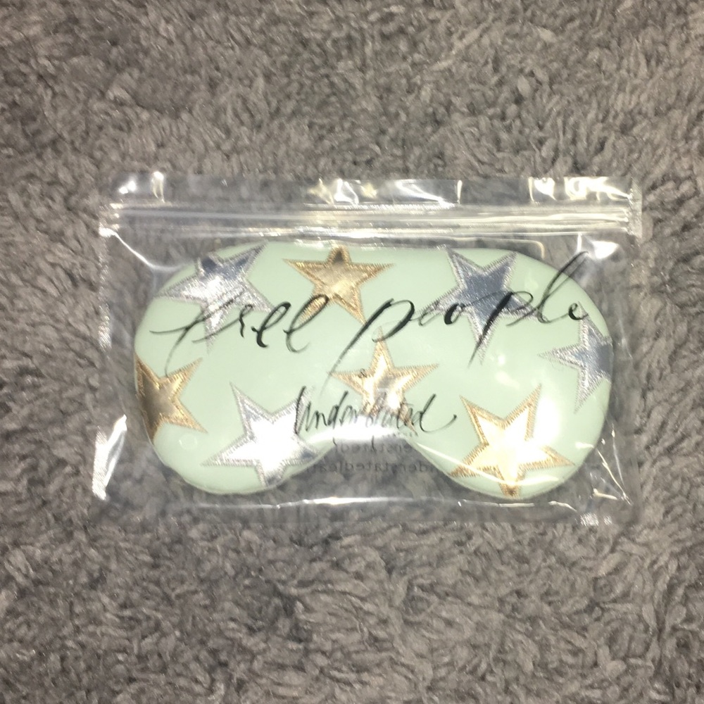 Free People & Understated Eye Mask